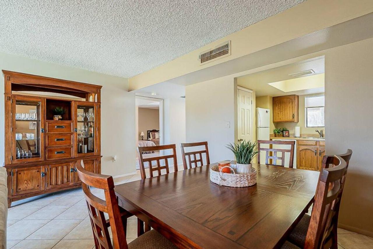 Cozy 2 Bedroom Condo With Golf Course Views 梅萨 外观 照片