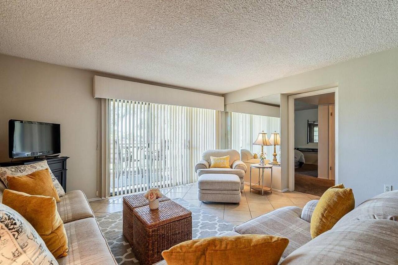 Cozy 2 Bedroom Condo With Golf Course Views 梅萨 外观 照片