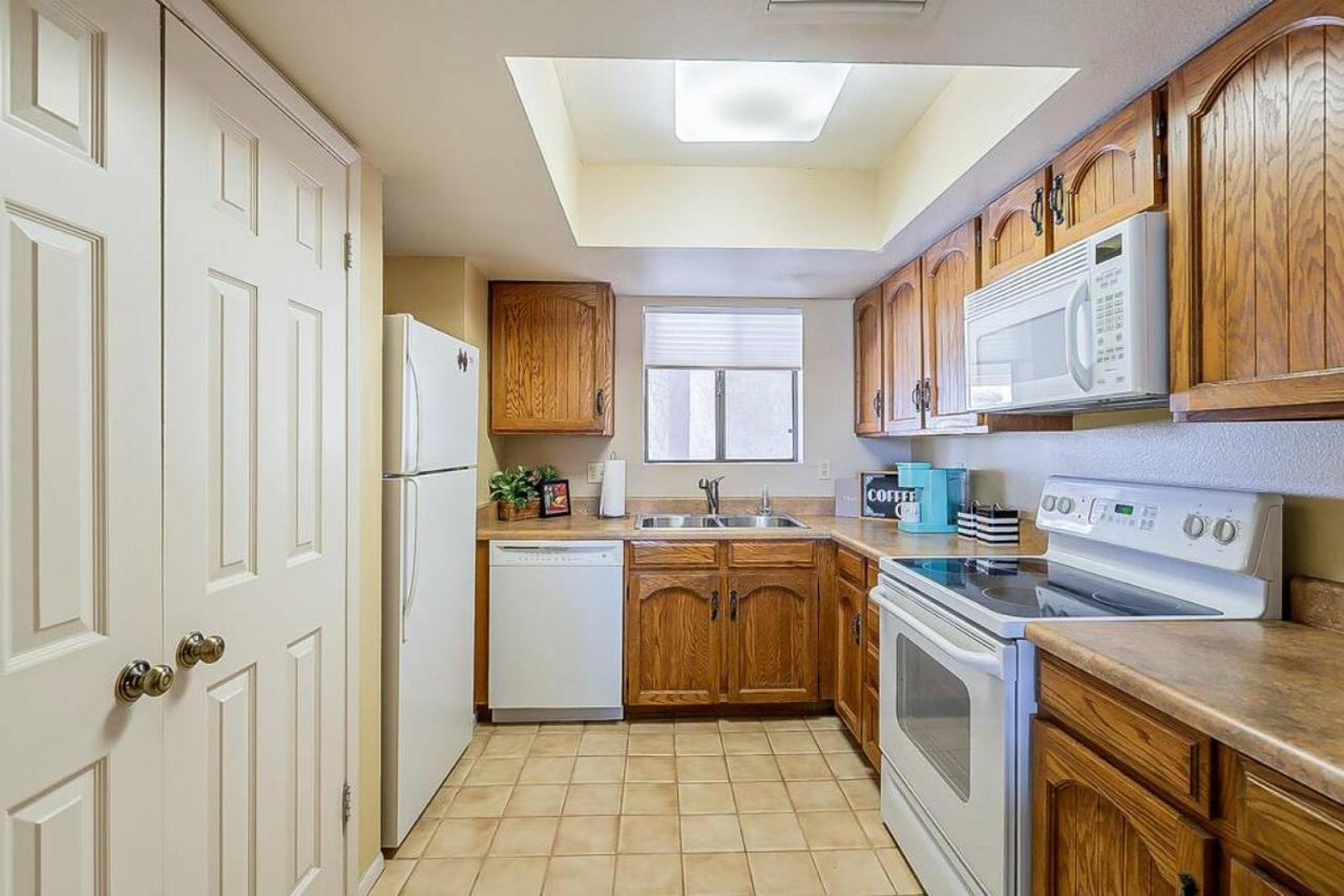 Cozy 2 Bedroom Condo With Golf Course Views 梅萨 外观 照片